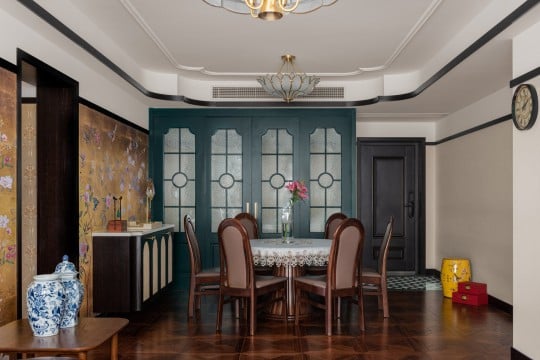 세련된 이탈리아 하이엔드 가구로 꾸며진 거실